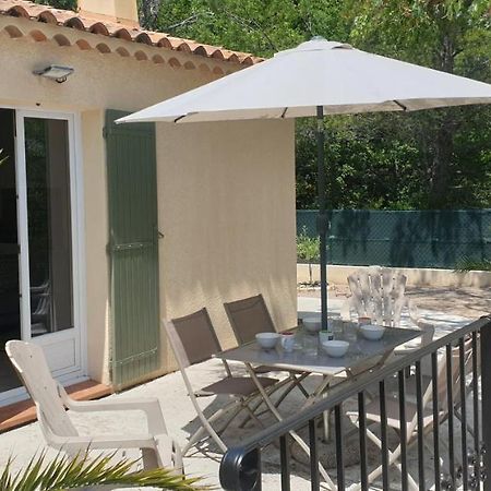 Une Maison En Provence Pierrevert Eksteriør billede